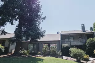228 Mount Echo Dr, Medford, OR 97504 - Photo 1