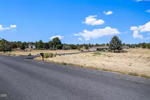 1940 SE Sagebrush Dr, Madras, OR 97741 - Photo 38