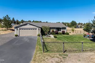 1940 SE Sagebrush Dr, Madras, OR 97741 - Photo 42