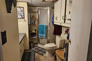 380 W Gregory Rd, Central Point, OR 97502 - Photo 8