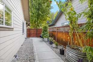 155 Country Hill Dr, Phoenix, OR 97535 - Photo 28