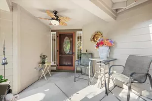 155 Country Hill Dr, Phoenix, OR 97535 - Photo 2