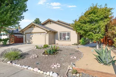 155 Country Hill Drive, Phoenix, OR 97535 - Photo 2