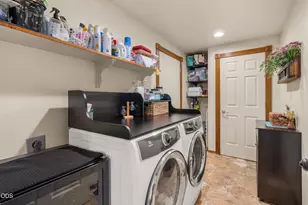 420 S Oregon St, Jacksonville, OR 97530 - Photo 28