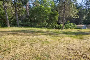 697 Jaynes Dr, Grants Pass, OR 97527 - Photo 26