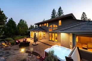 146 NW Skyliner Summit Loop, Bend, OR 97703 - Photo 4