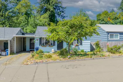 1655 N Juniper Street, Coquille, OR 97423 - Photo 2