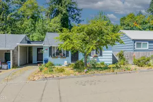 1655 N Juniper St, Coquille, OR 97423 - Photo 2