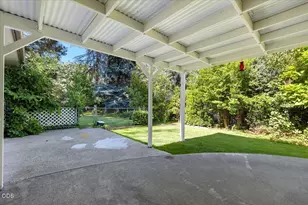 100 Jacoby St, Gold Hill, OR 97525 - Photo 14