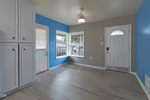 22172 Hwy 62, Shady Cove, OR 97539 - Photo 4