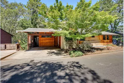 751 Glenwood Drive, Ashland, OR 97520 - Photo 1