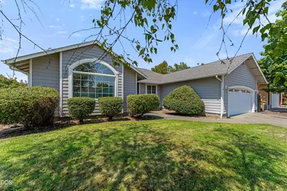 544 SW Anique Lane, Grants Pass, OR 97526 - Photo 2