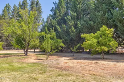 530 April Drive, Merlin, OR 97532 - Photo 60