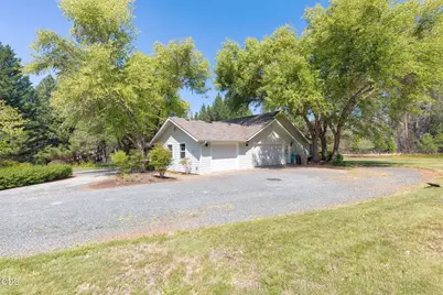 530 April Drive, Merlin, OR 97532 - Photo 42