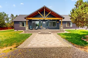2955 SW Bentwood Dr, Redmond, OR 97756 - Photo 2