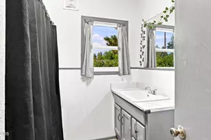 1055 California Ave, Klamath Falls, OR 97601 - Photo 18