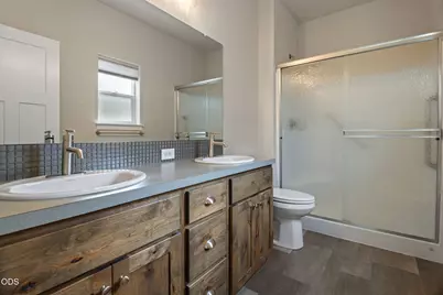 2920 NW Hemlock Lane, Redmond, OR 97756 - Photo 14