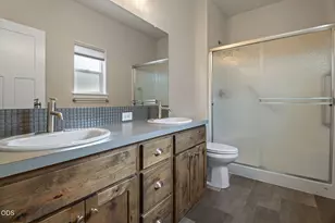 2920 NW Hemlock Ln, Redmond, OR 97756 - Photo 14