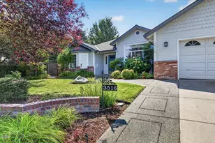 3516 Shawna Dr, Medford, OR 97504 - Photo 1