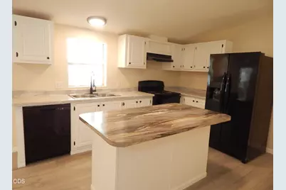 21 Brophy Way #UNIT 23, Shady Cove, OR 97539 - Photo 6