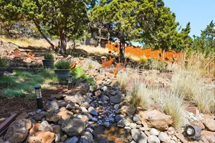 2497 NW Todds Crest Dr, Bend, OR 97703 - Photo 26