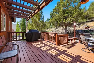 2497 NW Todds Crest Dr, Bend, OR 97703 - Photo 22