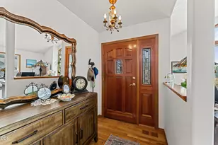 2004 NW Sarum Cir, Grants Pass, OR 97526 - Photo 6