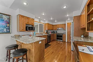 2004 NW Sarum Cir, Grants Pass, OR 97526 - Photo 12