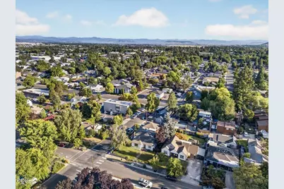 1203 Queen Anne Avenue, Medford, OR 97504 - Photo 52