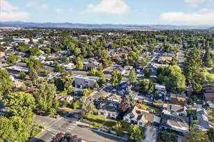 1203 Queen Anne Ave, Medford, OR 97504 - Photo 52