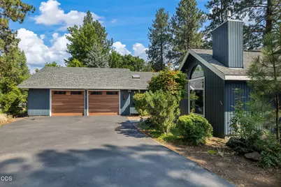 21001 SE King Hezekiah Way, Bend, OR 97702 - Photo 2