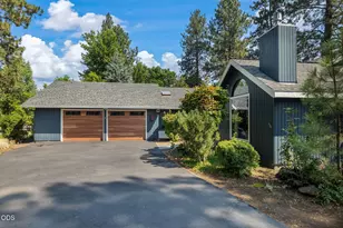 21001 SE King Hezekiah Way, Bend, OR 97702 - Photo 2