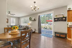 4081 Collier Ln, Klamath Falls, OR 97603 - Photo 10