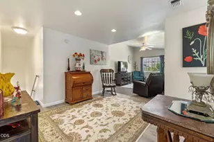 228 Angela Ct, Klamath Falls, OR 97601 - Photo 12