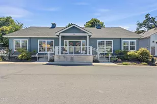 211 Christopher Way, Talent, OR 97540 - Photo 34