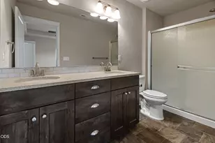 2910 SW Yew Park Ln, Redmond, OR 97756 - Photo 16
