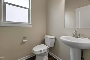 2910 SW Yew Park Ln, Redmond, OR 97756 - Photo 8