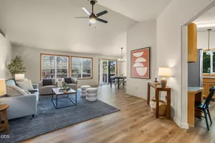 1961 NE Windy Tree Ct, Bend, OR 97701 - Photo 4