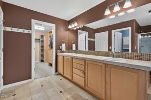 61042 Chamomile Pl, Bend, OR 97702 - Photo 30