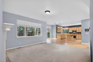 61042 Chamomile Pl, Bend, OR 97702 - Photo 18