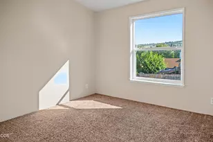 863 California Ave, Klamath Falls, OR 97601 - Photo 24