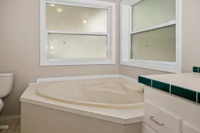 863 California Avenue, Klamath Falls, OR 97601 - Photo 26