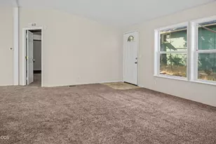 863 California Ave, Klamath Falls, OR 97601 - Photo 6