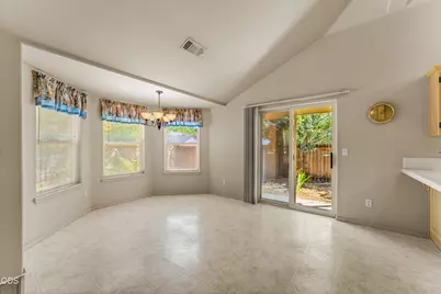 1222 Greentree Way, Central Point, OR 97502 - Photo 8