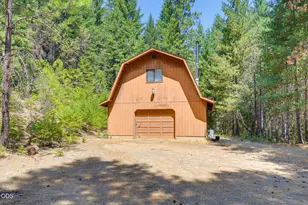 690 Thornbrook Dr, Merlin, OR 97532 - Photo 40