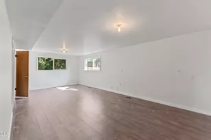 1325 Ridge Way, Medford, OR 97504 - Photo 18