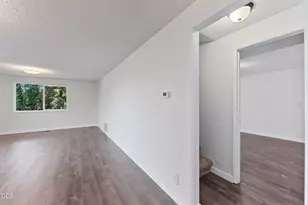 1325 Ridge Way, Medford, OR 97504 - Photo 16