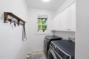 750 S Maple St, Sisters, OR 97759 - Photo 32