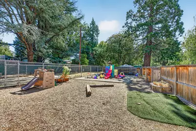2201 Siskiyou Boulevard, Medford, OR 97504 - Photo 54
