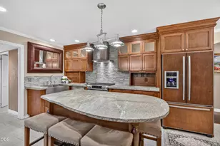 2201 Siskiyou Blvd, Medford, OR 97504 - Photo 18